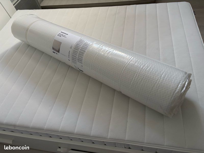 Surmatelas IKEA NISSEHOLM 140x200 Neuf (image 1)