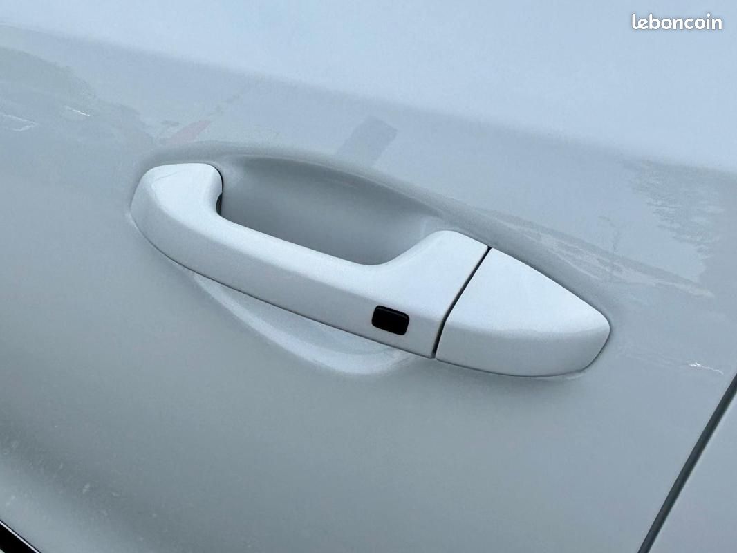 Kia ProCeed 1.5 T-GDi 160 ch DCT7 GT Line (image 22)