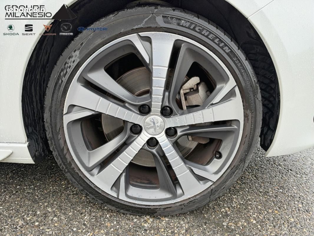 Peugeot 308 PureTech 225ch S&S EAT8 GT (image 12)
