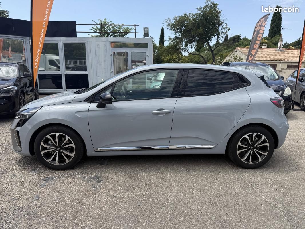 Renault Clio E-Tech full hybrid 145 TECHNO 2386 KLM (image 2)