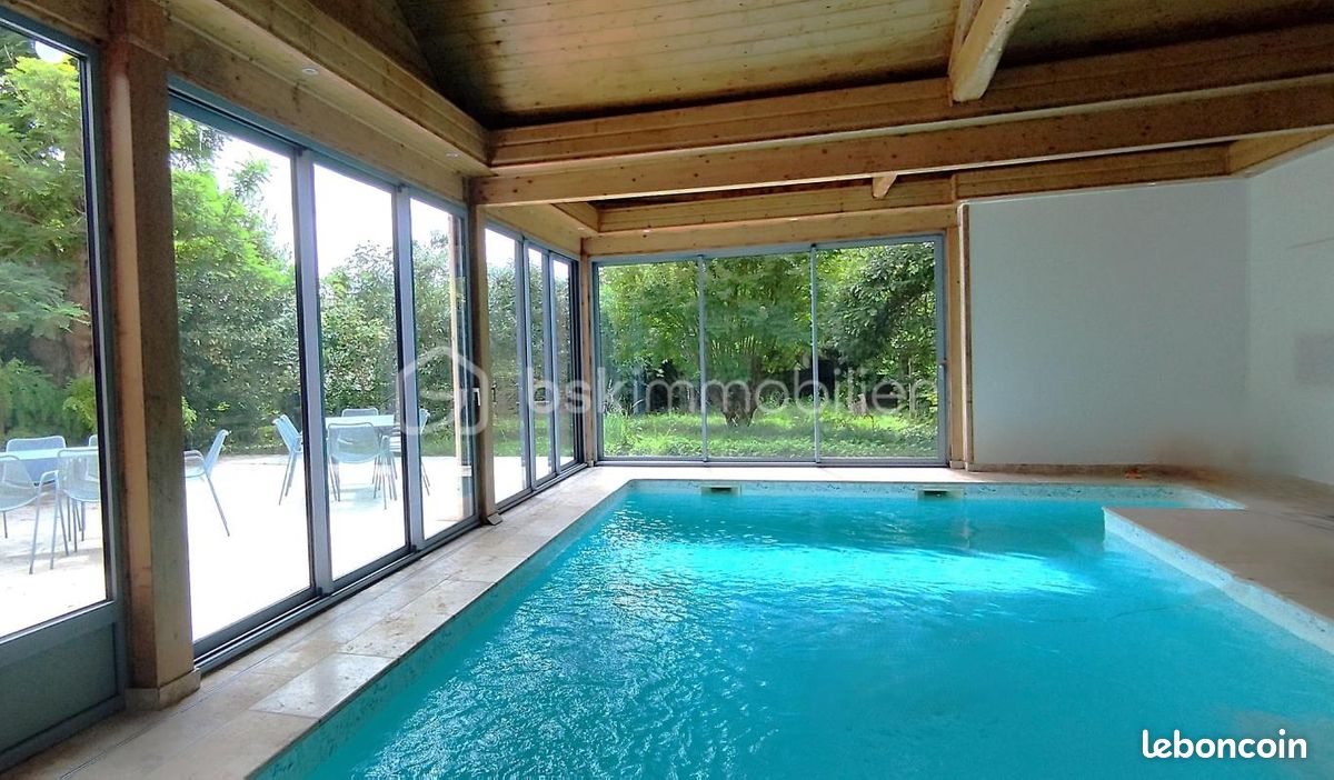 Maison 7 pièces 290 m² · à Damazan · 290 m² · 299 999 €