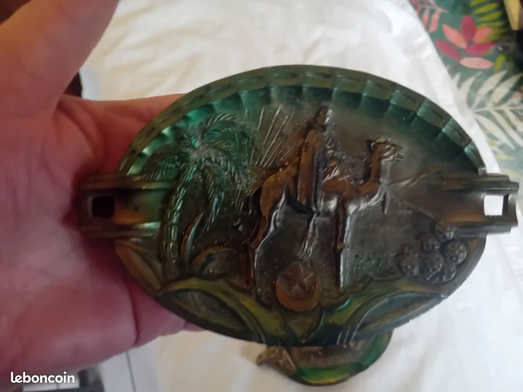 Cendrier oriental en bronze (image 3)