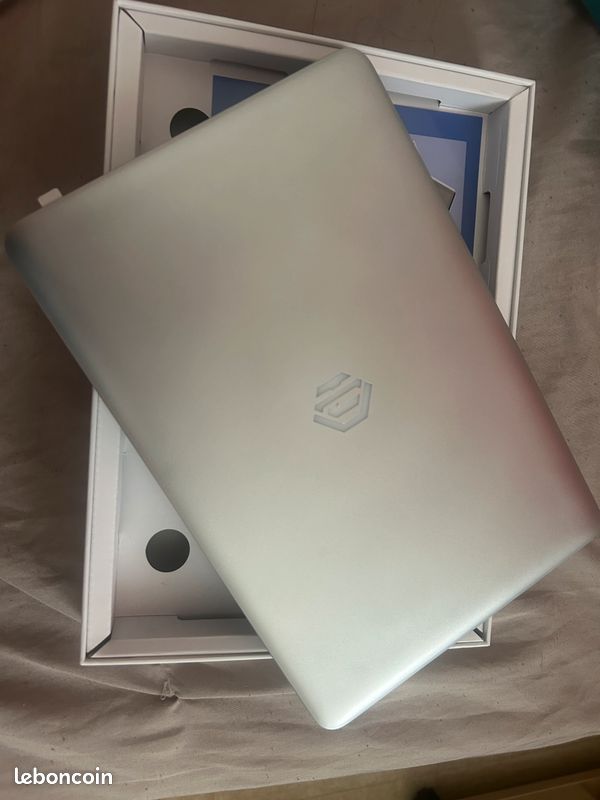 Notebook silver (image 2)