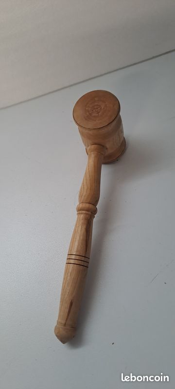 Maillet en bois sculpté ancien (image 2)