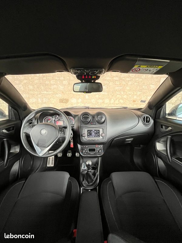 ALFA ROMEO Mito 0.9 Twinair 105ch Imola / 1ère main / Moteur à chaîne / Clim auto / Régul/ Bluetooth (image 7)