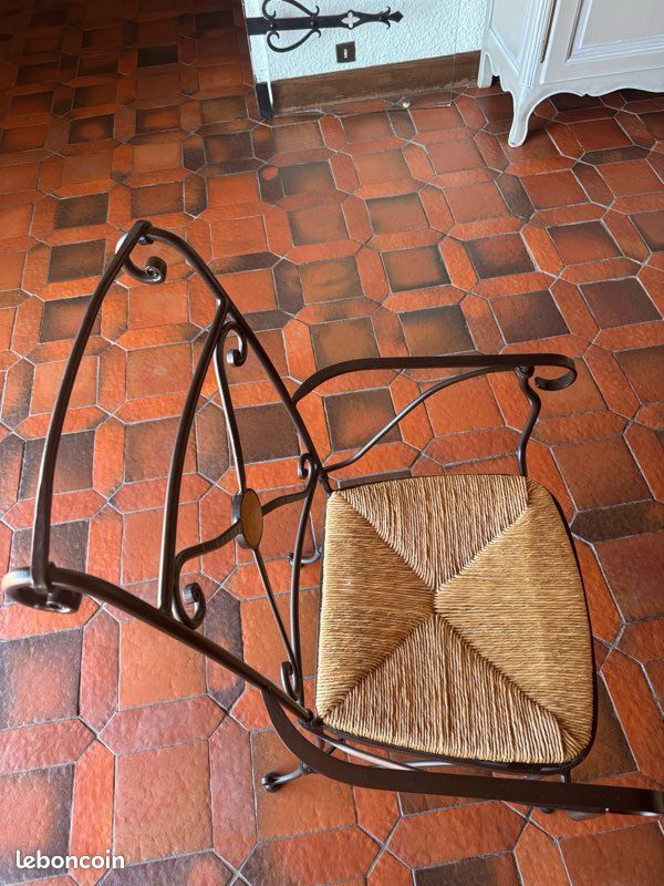 Chaise fer forgé et paille neuve (image 2)