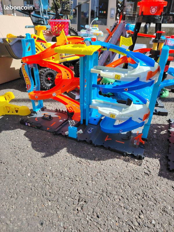 Hot wheels (image 2)