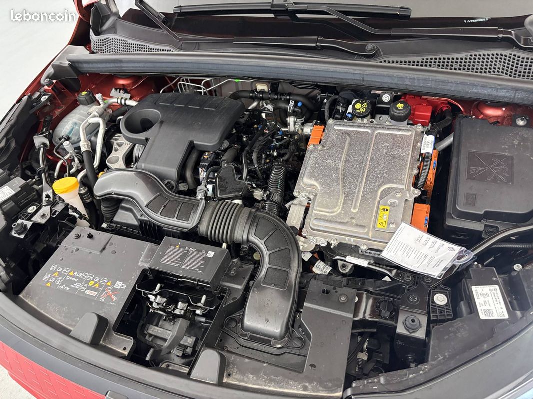 RENAULT Captur E-Tech full hybrid 145 ch Techno (image 27)