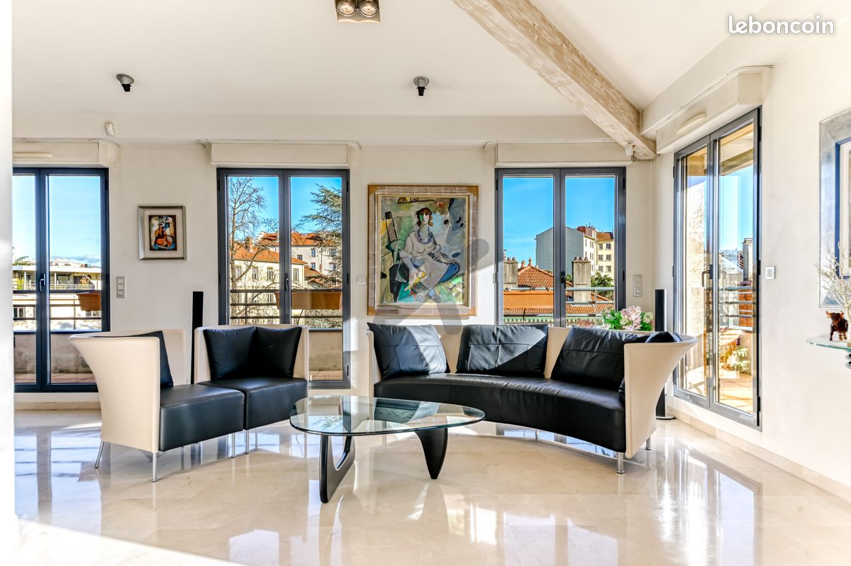 Appartement 3 pièces 121 m² · à Lyon · 121 m² · 890 000 €