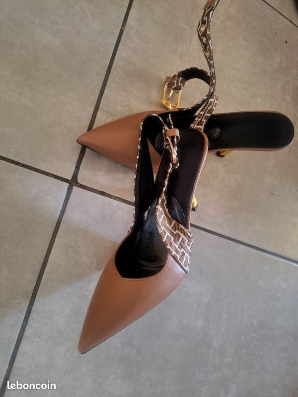 Talon (image 1)