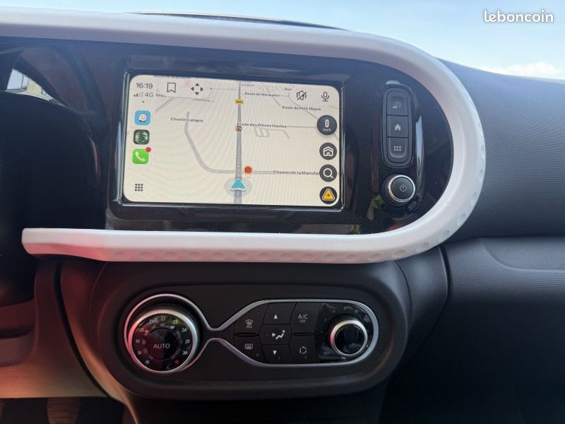 Renault TWINGO III 1.0 SCE 65CH EQUILIBRE (image 20)