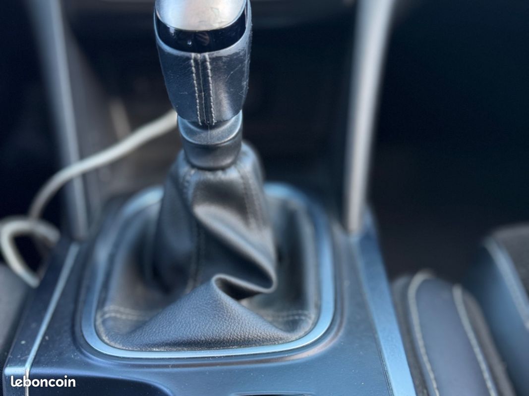 RENAULT MEGANE IV BERLINE dCi 110 Energy Intens + Entretien Complet (image 29)