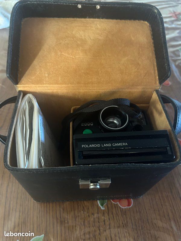 Appareil Polaroïd 600 Impulse En Boite Avec Notices. On Joint Un Passe Vues Pana Vue Automatic Gaf Av