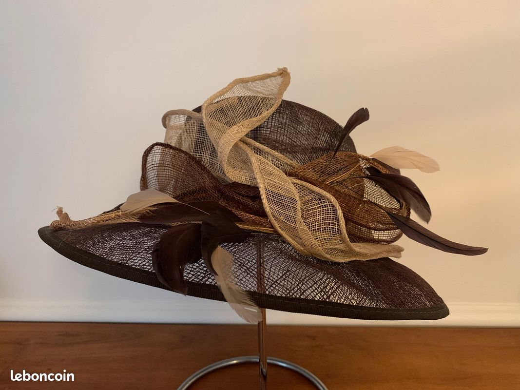Chapeau cérémonie (image 1)
