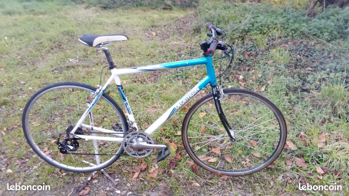 Vélo de loisirs Decathlon Sport 7.2 en aluminium, idéal pour les balades sur route. - Type de vélo : Vélo de loisirs - (image 9)