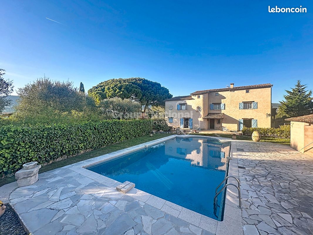 Maison 8 pièces 295 m² · à Peymeinade · 295 m² · 995 000 €