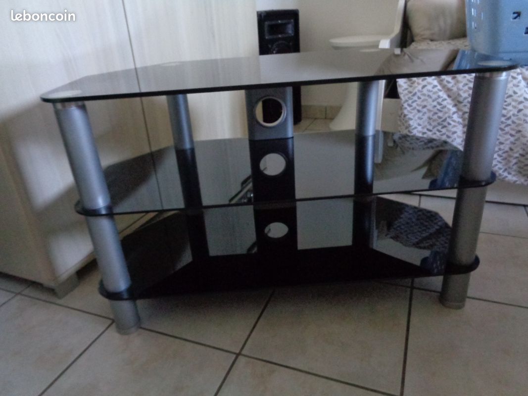 Meuble en verre noir trempé (image 1)