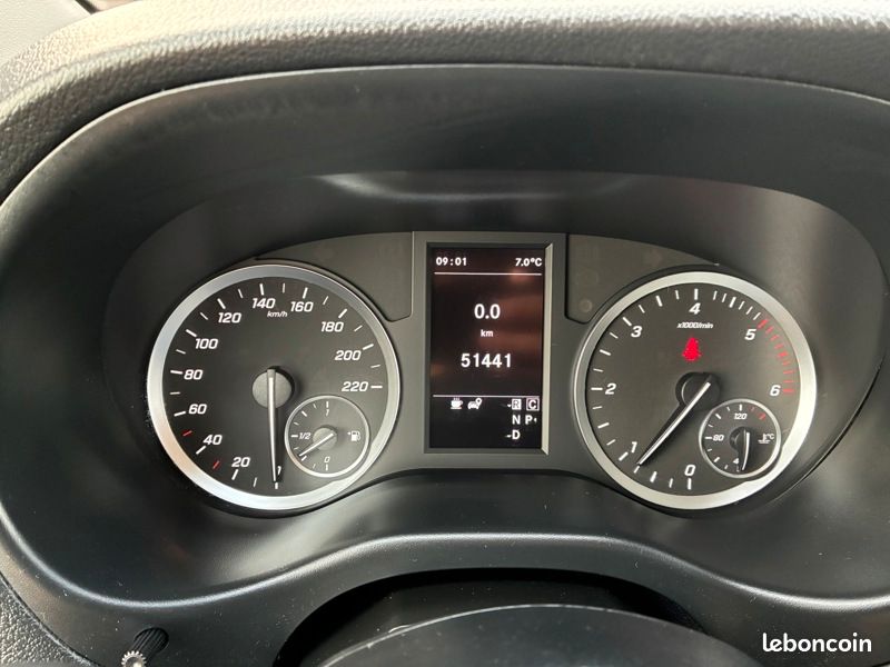 Mercedes Vito 116 CDI Fourgon Long L2 163ch BVA LED 31500HT Gar (image 22)