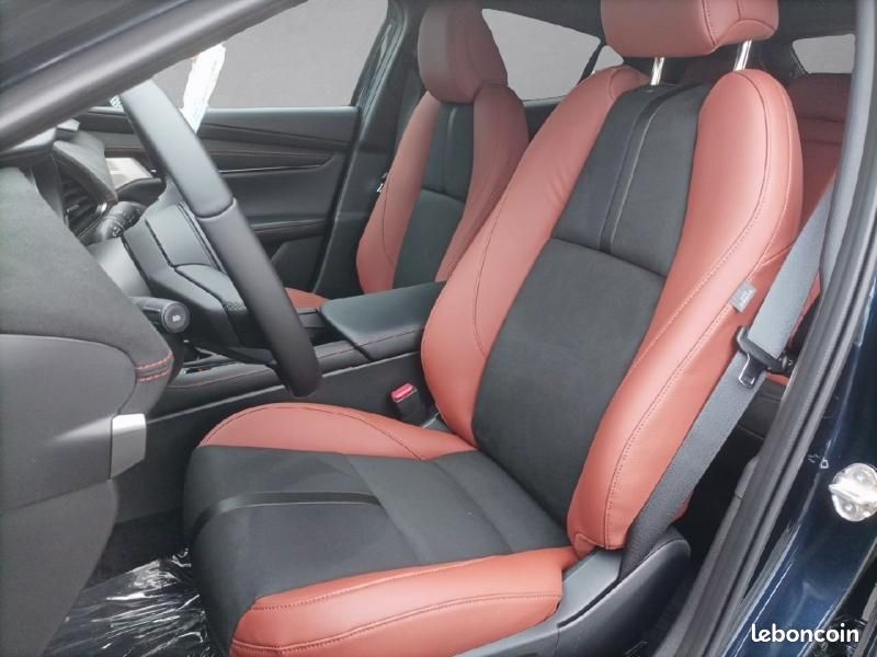 Mazda Mazda 3 2.0 e-SKYACTIV-X M-Hybrid 186ch Nagisa BVA 2025 Euro6e (image 9)