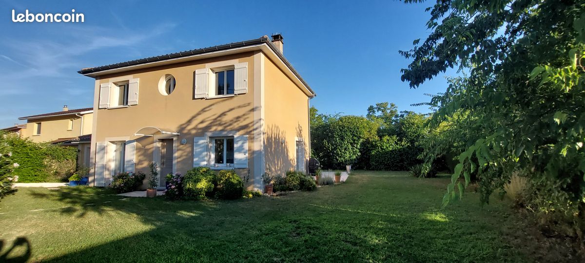 Maison 6 pièces 123 m² · à Reyrieux · 123 m² · 469 000 €