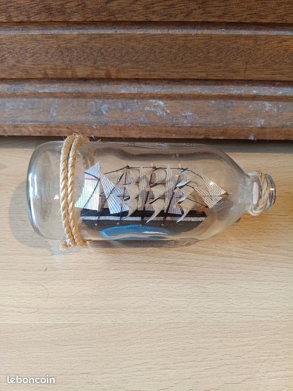 Petit Bateau En Bouteille De Verre Fait Main Décoration Pour Maison Style Marin