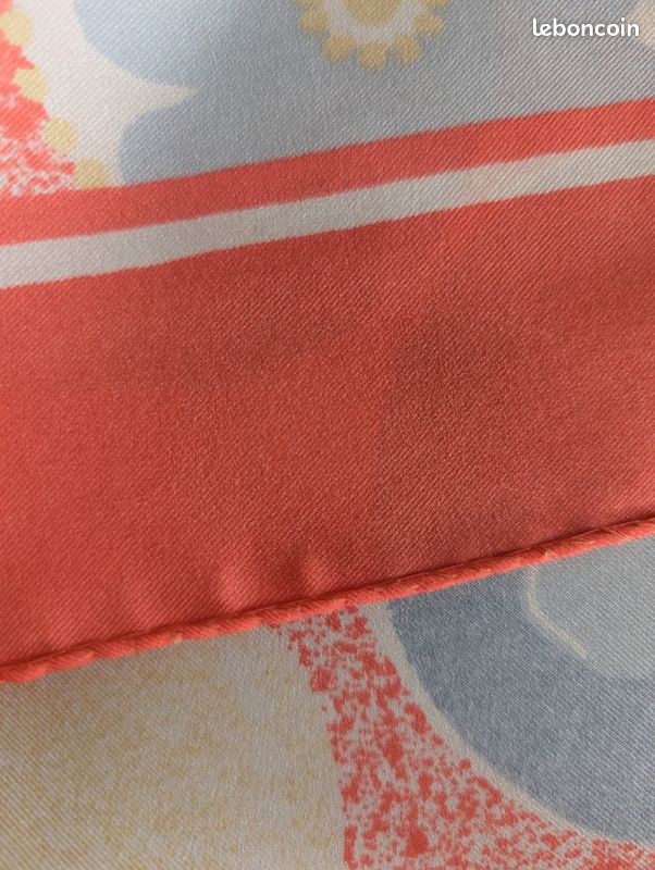 Serre-foulard Vintage Rond – Motif Floral Doré, Bijou D’occasion Bon état