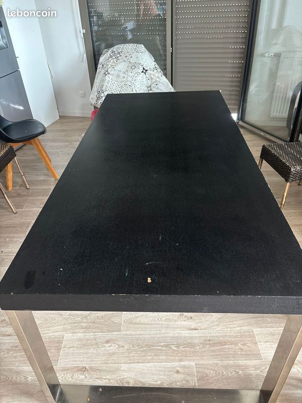 Table en moins en bois massif très lourd et solide (image 2)