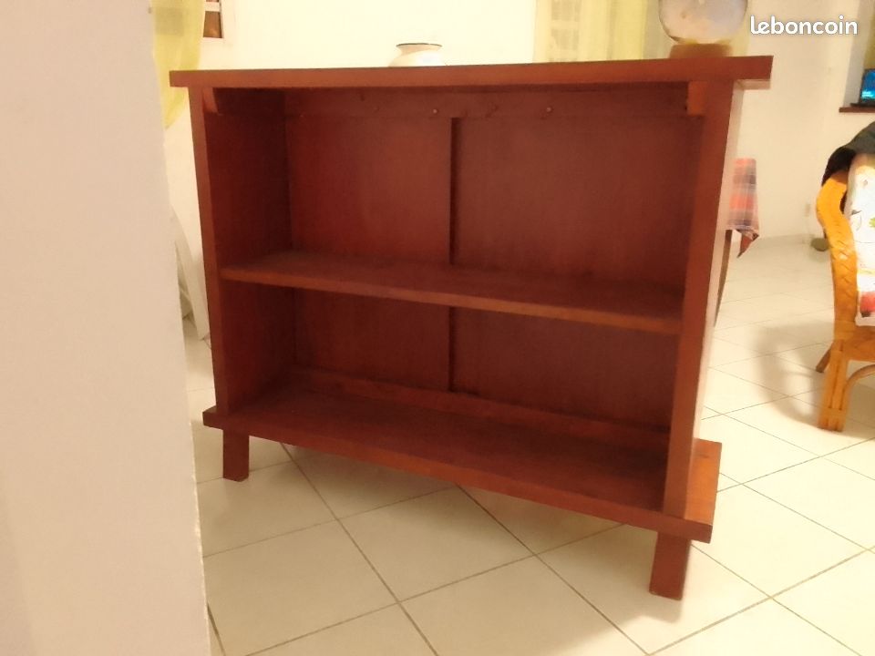 Meuble en bois exotique (image 3)