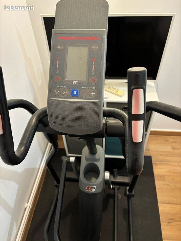 Vélo elliptique + tapis de protection (image 2)