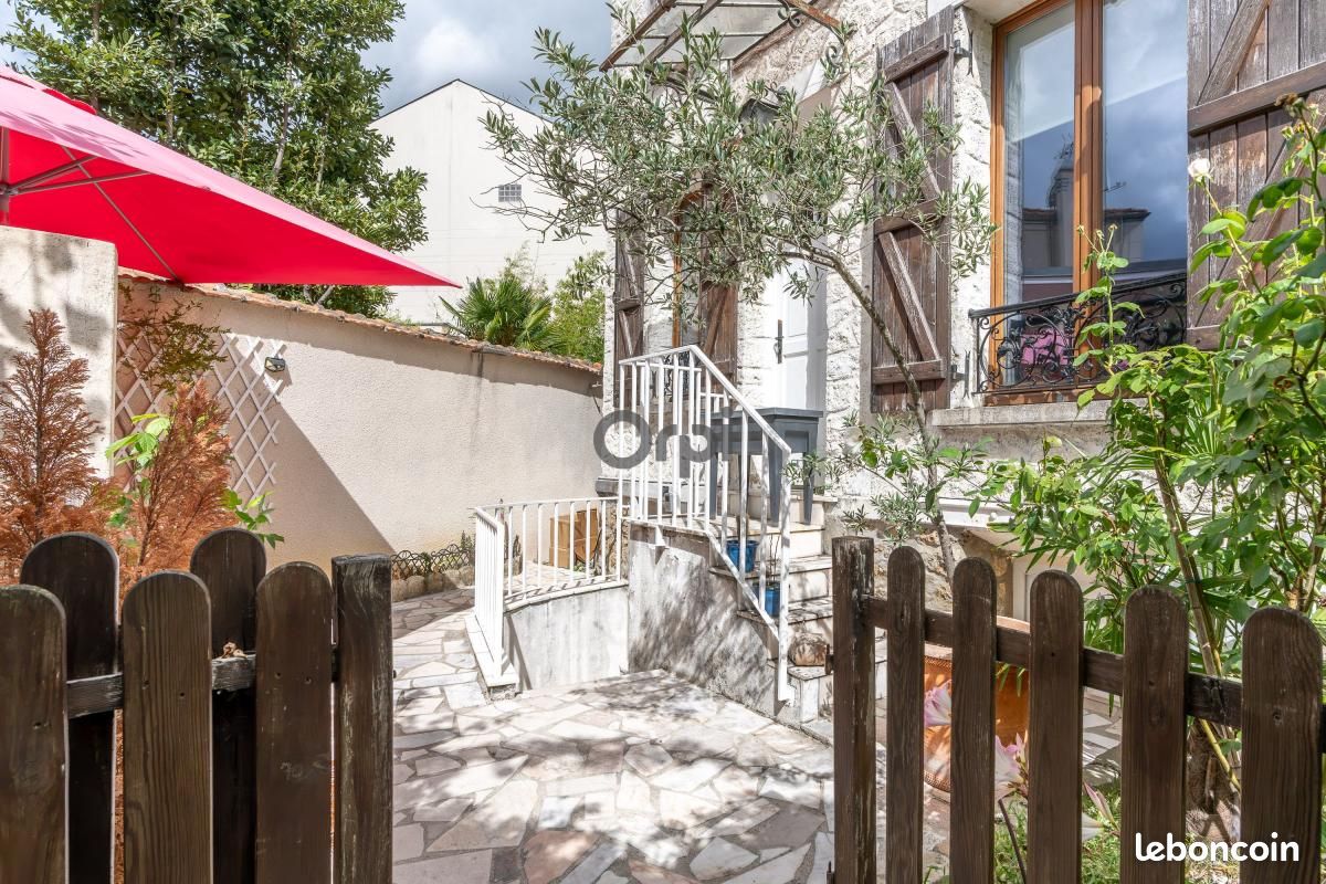 Maison 4 pièces 100 m² · à Saint-Maur-des-Fossés · 100 m² · 440 000 €