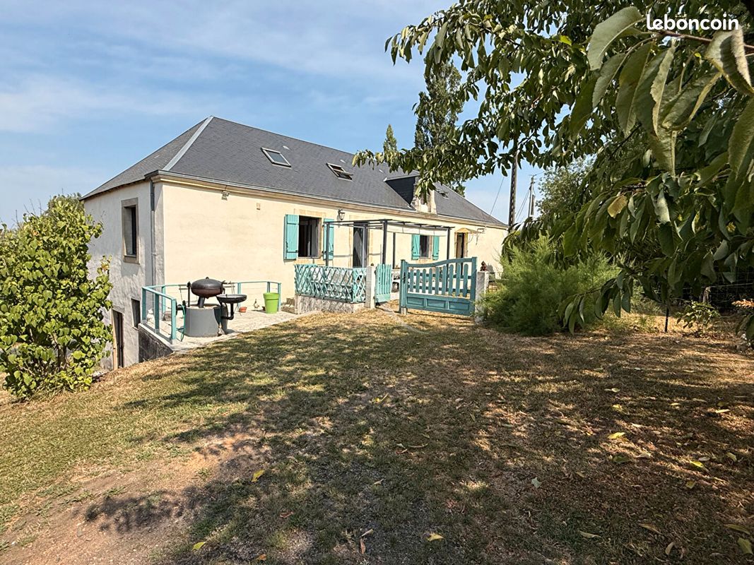 Maison 8 pièces 175 m² · à Brains-sur-Gée · 175 m² · 266 250 €