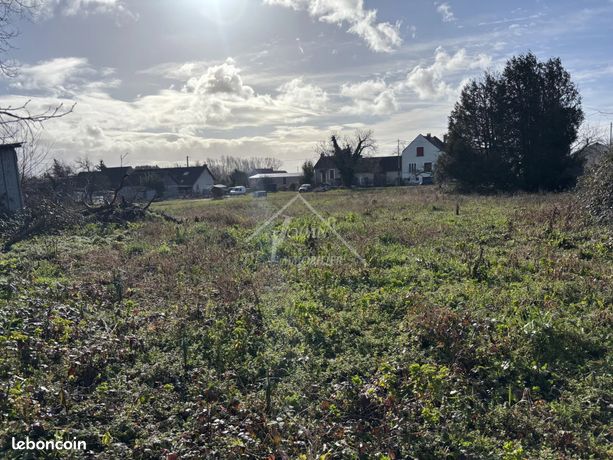 Terrain 2335 m² Étroussat