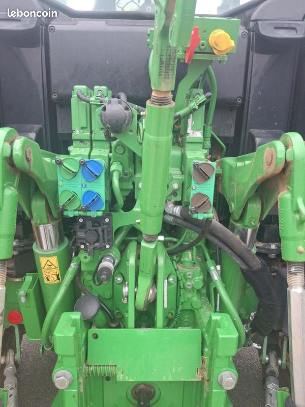 John Deere 6100M (image 8)