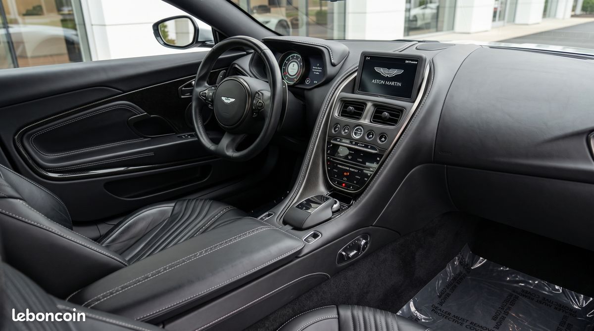 ASTON MARTIN DB11 Launch Edition V12 5.2L (image 4)