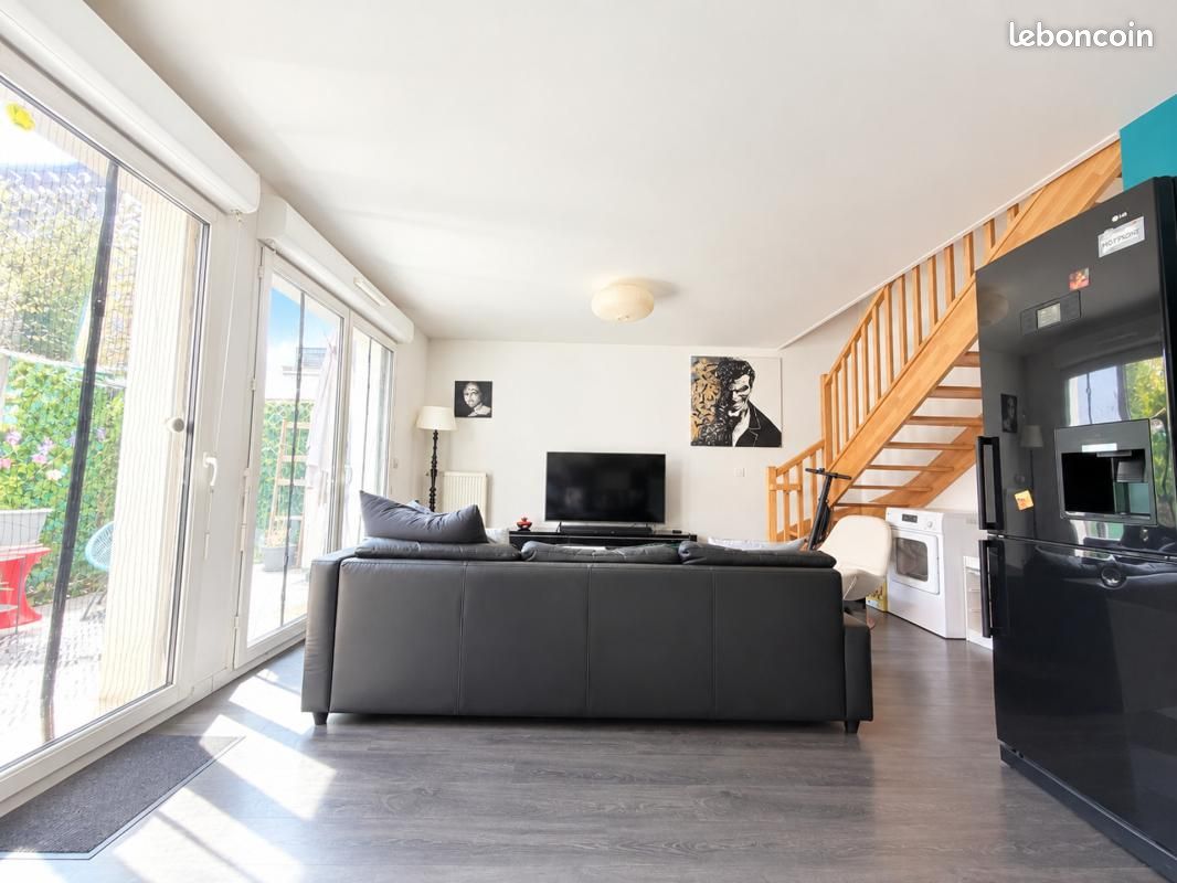 Appartement 3 pièces 60 m² · à Stains · 60 m² · 220 000 €