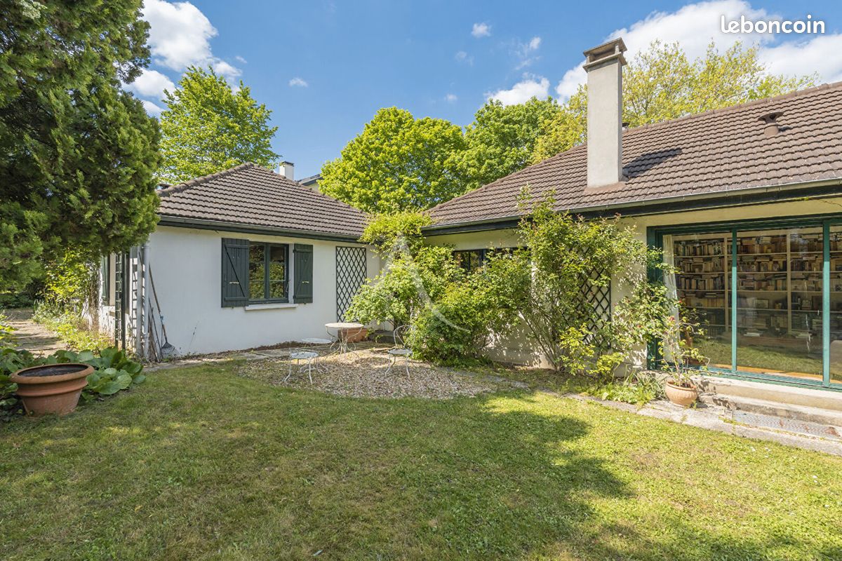 Maison 8 pièces 171 m² · à Louveciennes · 171 m² · 820 000 €
