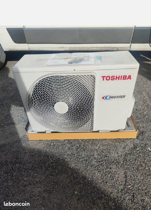 Groupe extérieur Toshiba 2,5 à 3,2 kW (image 1)