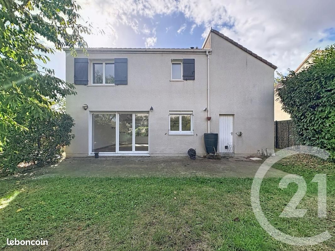 Maison 5 pièces 88 m² · à Moissy-Cramayel · 88 m² · 325 000 €