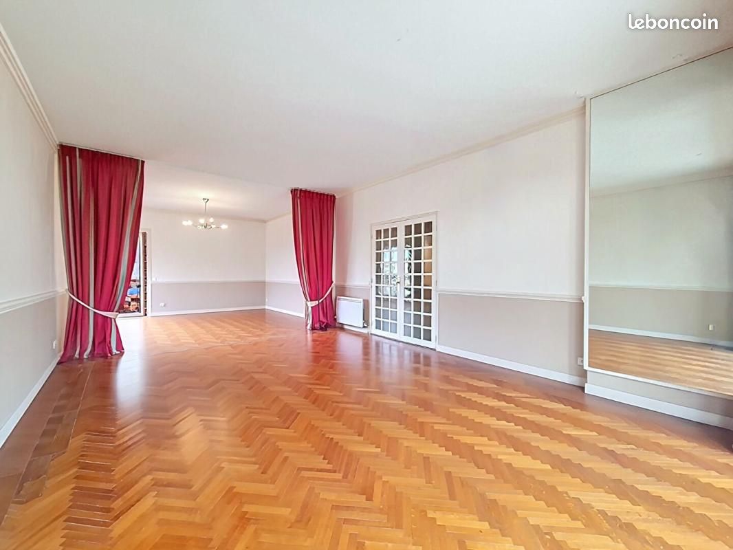 Appartement 5 pièces 164 m²
