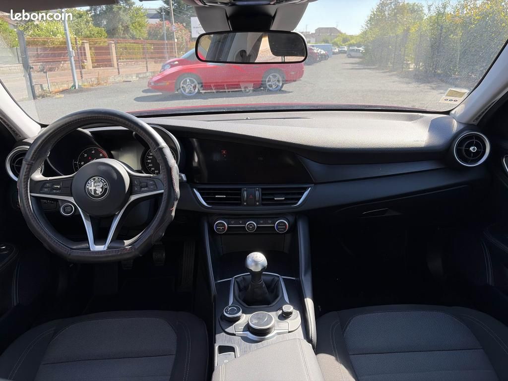 ALFA ROMEO GIULIA 2.2 D - 150 cv Super / Sans AD Blue + attelage (image 15)