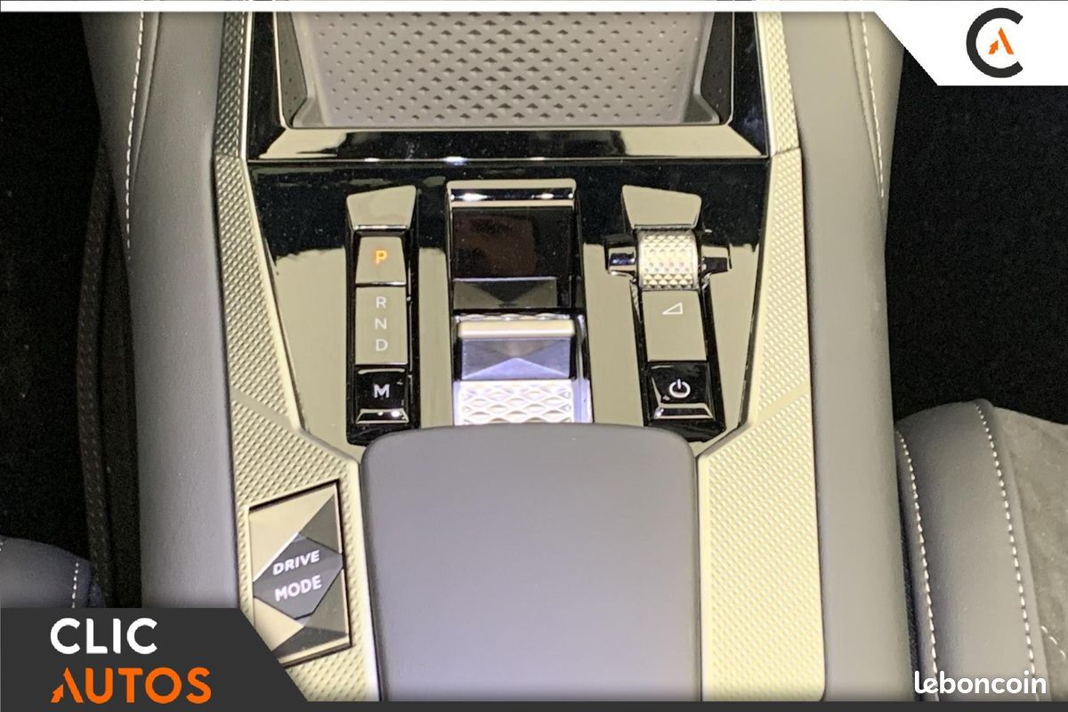 DS DS4 DS N°4 1.2i Hybride 145 BVR Etoile Alcantara (image 18)