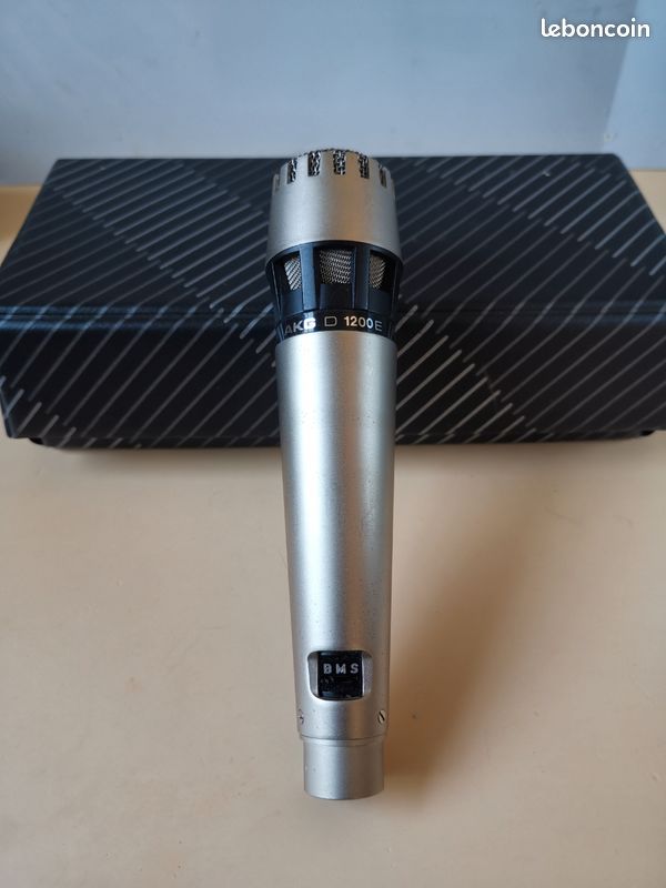 Micro vintage AKG d1200E super son (image 1)