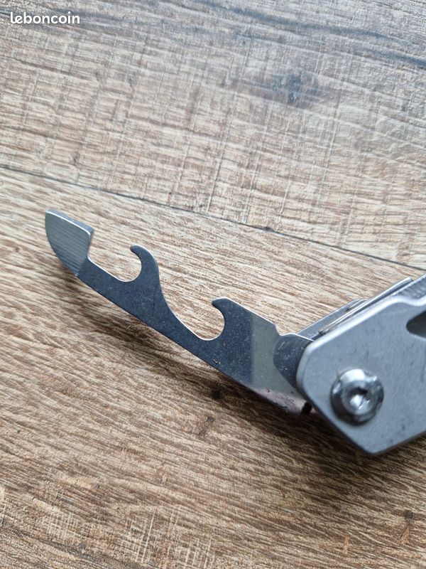 Pince multifonction neuve (image 9)