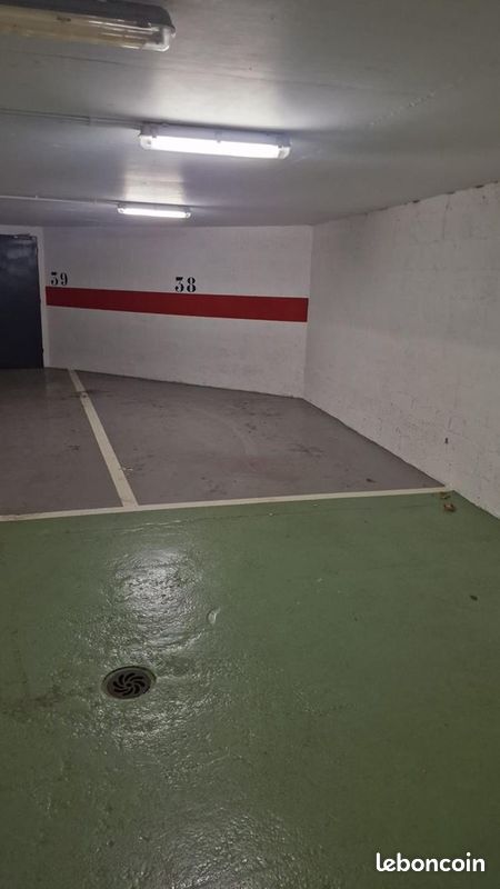 Parking 10 m² · à Paris · 10 m² · 38 000 €