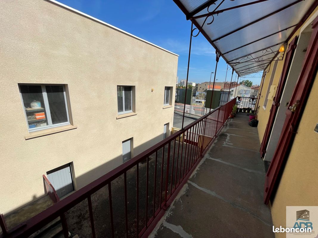 Appartement 2 pièces 38 m² · à Roanne · 38 m² · 317 €/mois