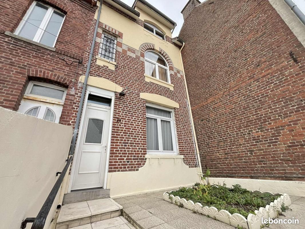 Maison 5 pièces 106 m² · à Vermelles · 106 m² · 99 800 €