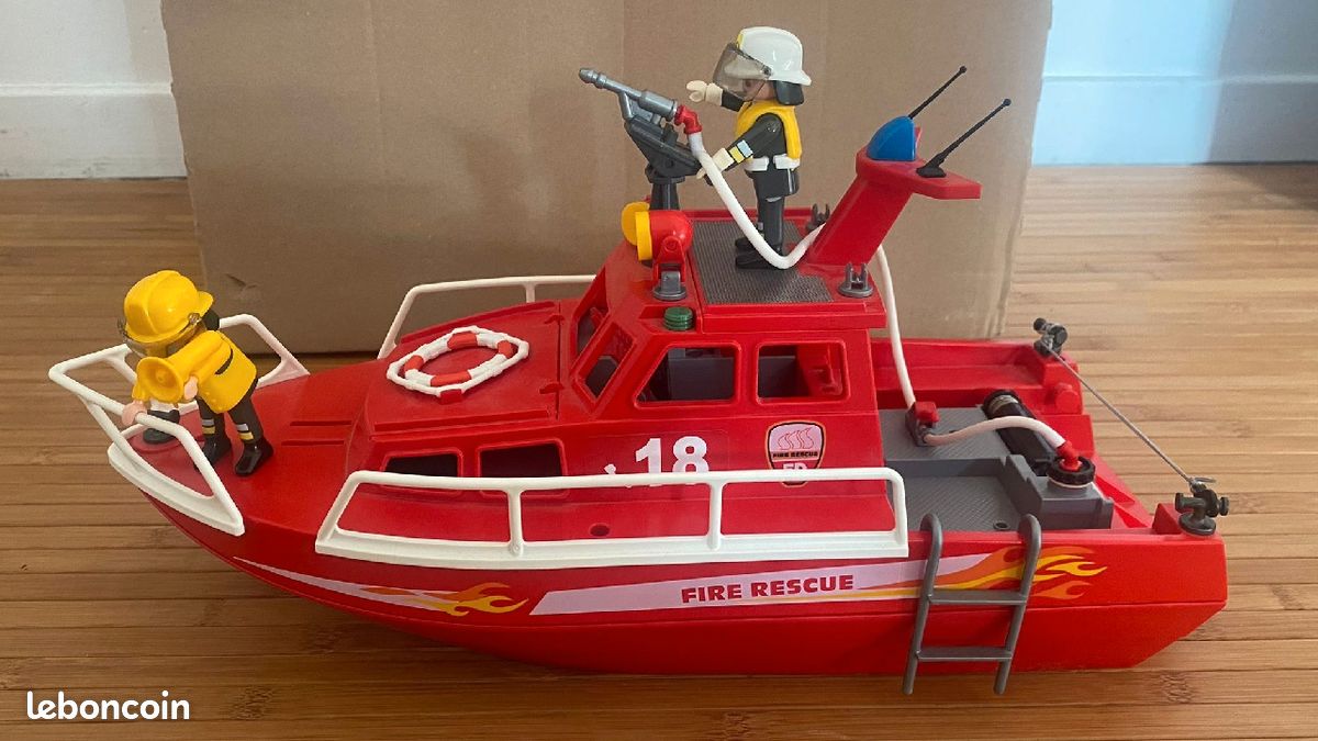 Playmobil bateau de pompier ref: 5528 (image 1)