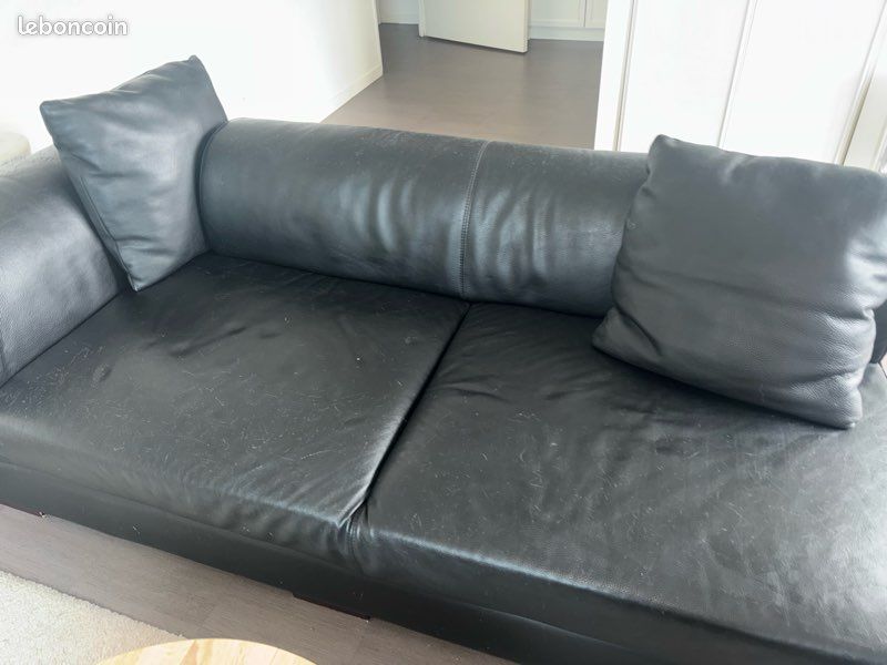 Canapé noir en cuir (image 3)