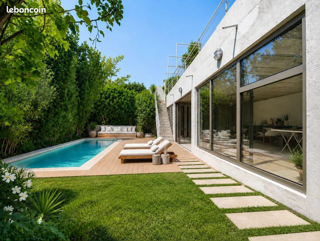 Maison 6 pièces 265 m² · à Marseille · 265 m² · 890 000 €