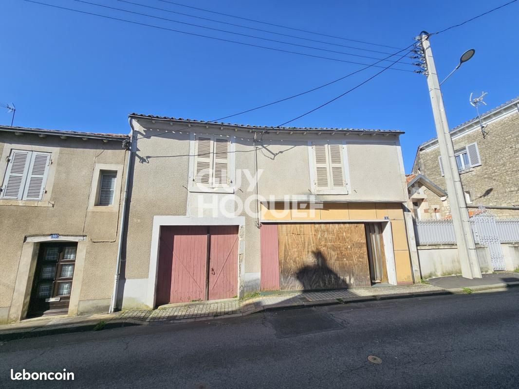 Maison 5 pièces 91 m² · à Fontenay-le-Comte · 91 m² · 76 300 €
